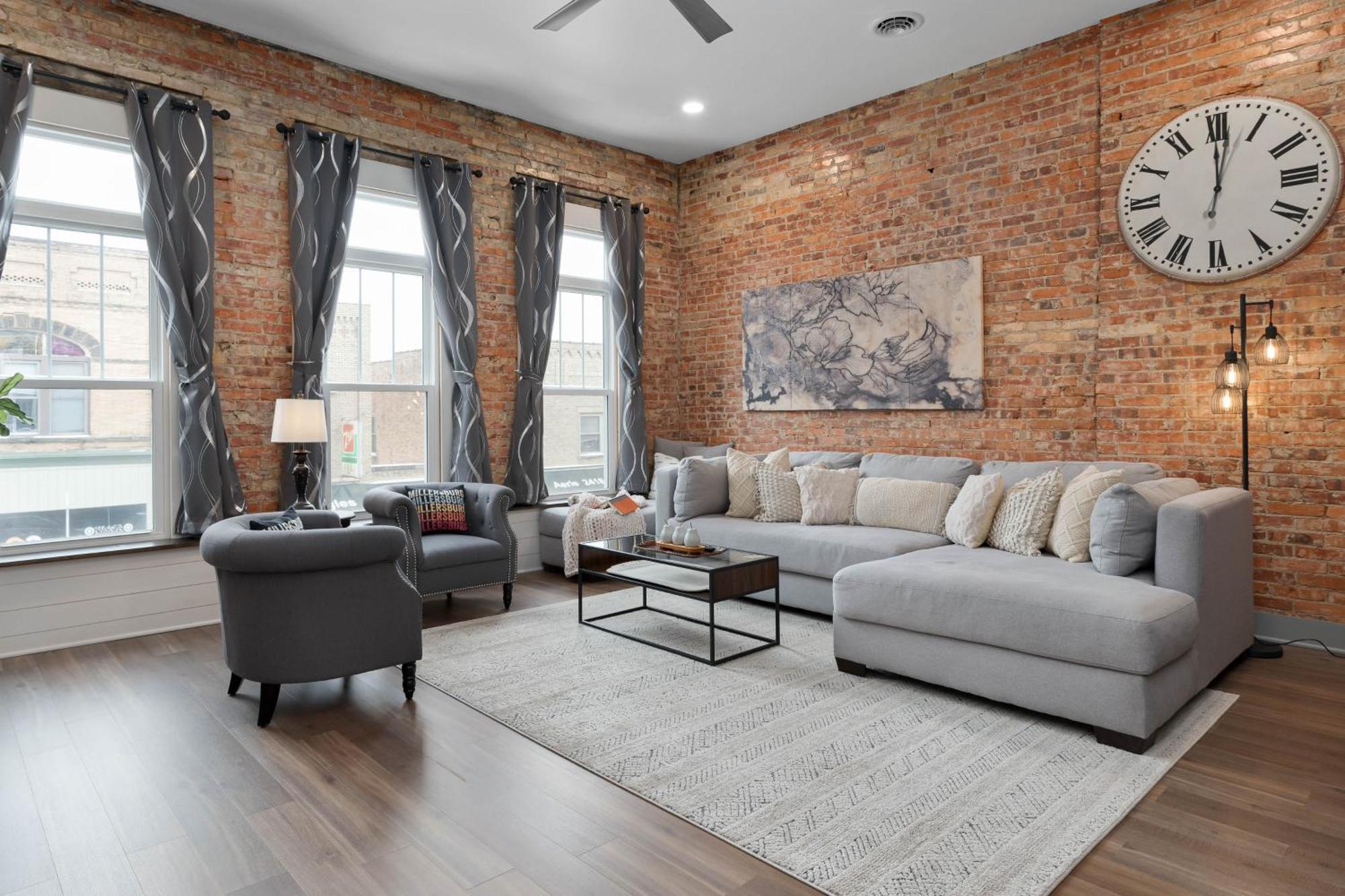 Spacious Luxury Apt In Historic Downtown - Oh Amish Country Millersburg Luaran gambar