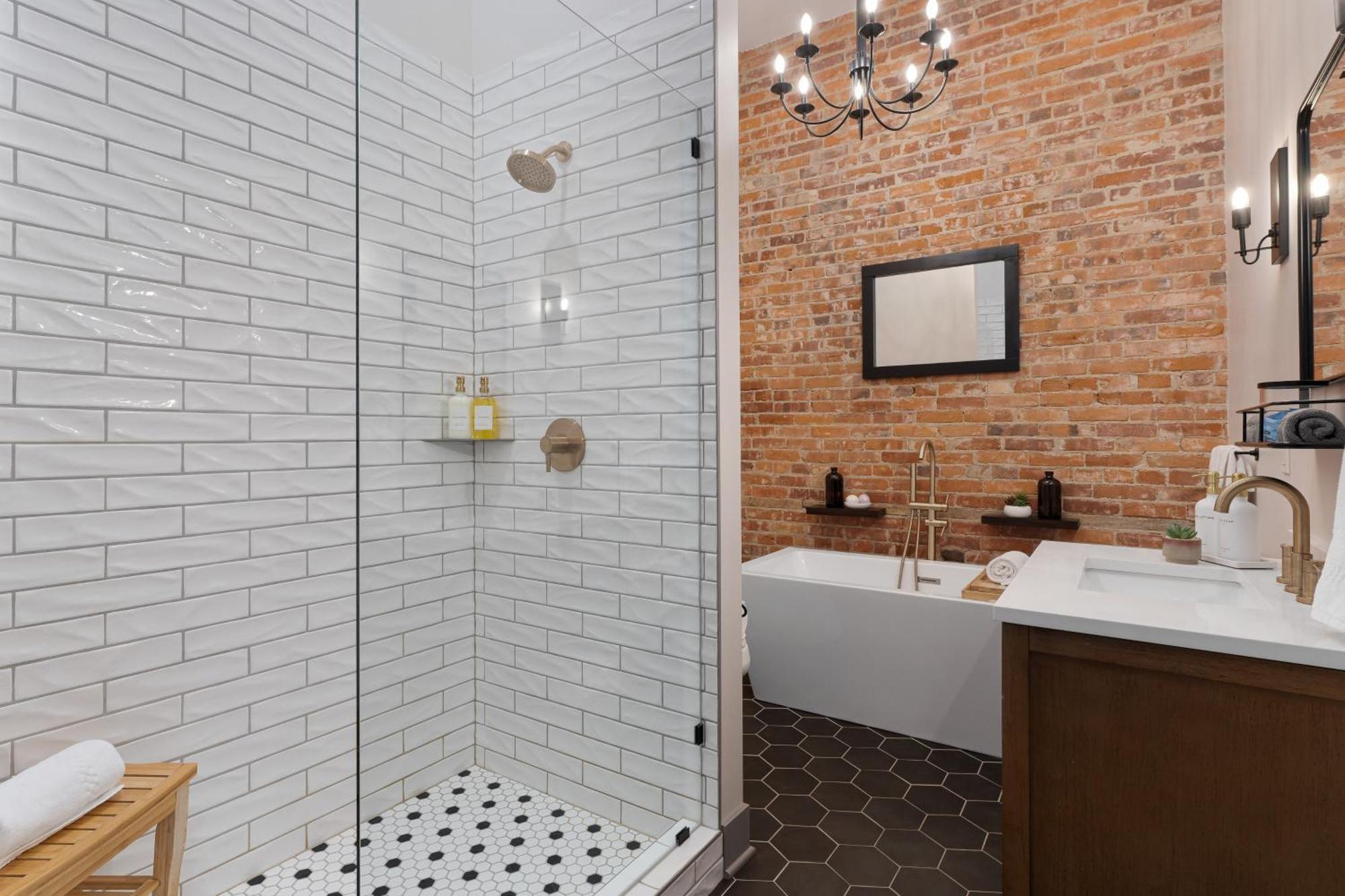 Spacious Luxury Apt In Historic Downtown - Oh Amish Country Millersburg Luaran gambar