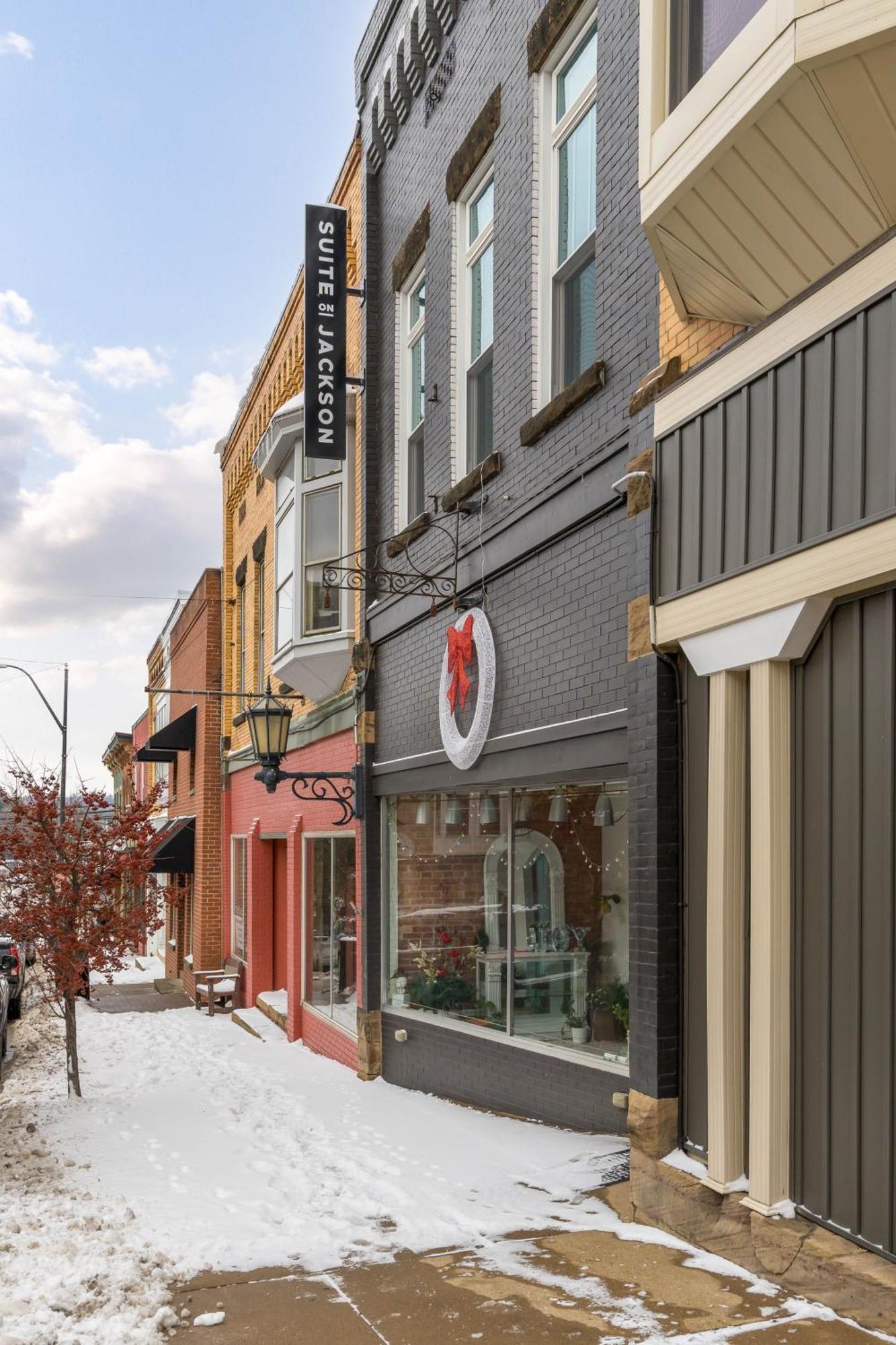 Spacious Luxury Apt In Historic Downtown - Oh Amish Country Millersburg Luaran gambar